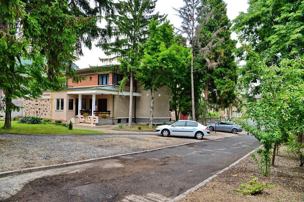 Hotel Casa Negustorului Deva Exteriér fotografie
