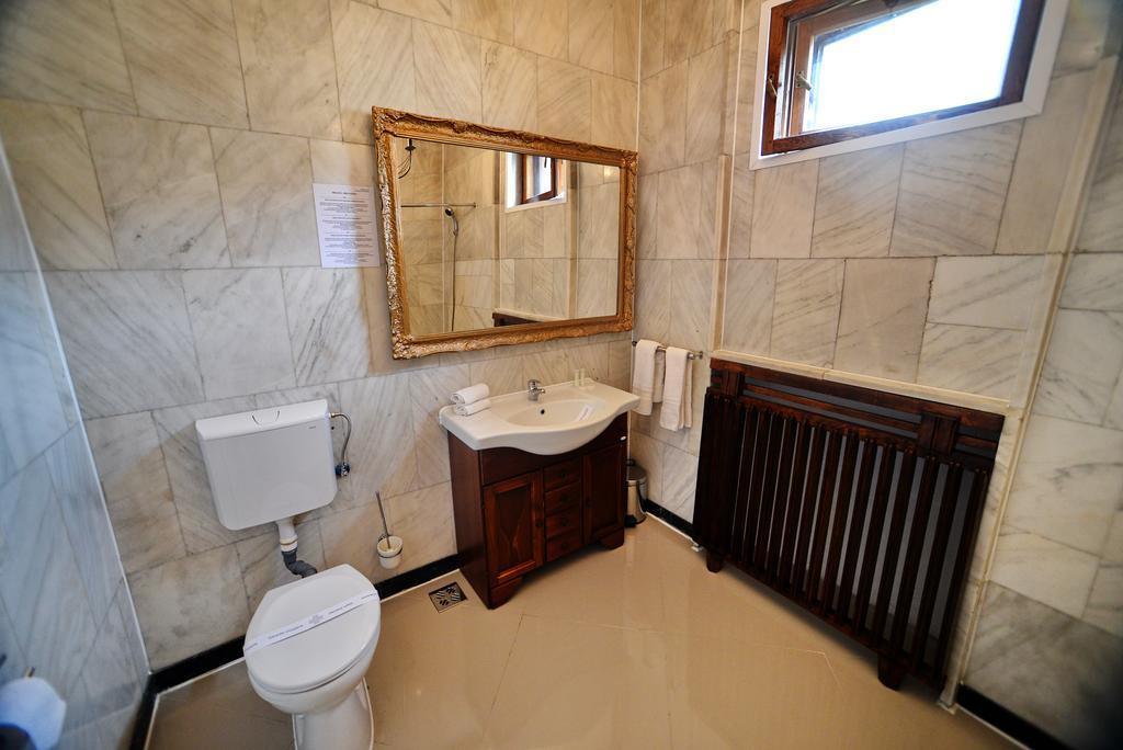Hotel Casa Negustorului Deva Exteriér fotografie