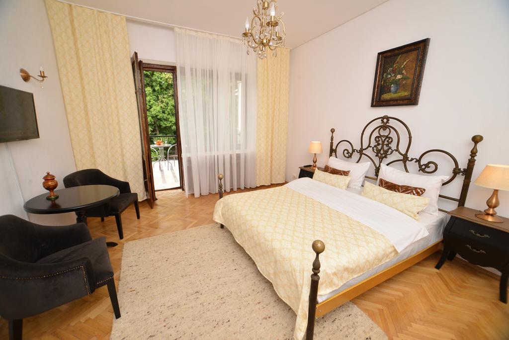 Hotel Casa Negustorului Deva Exteriér fotografie
