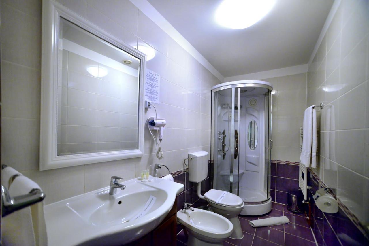Hotel Casa Negustorului Deva Exteriér fotografie
